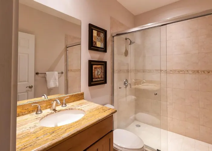 3-bedroom 2-bath Overlooking Pool