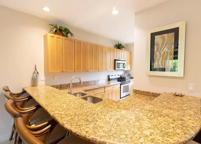 3-bedroom 2-bath Overlooking Pool * Coco